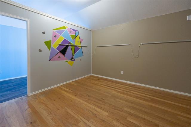 Building Photo - 9216 Sterling Gate Dr