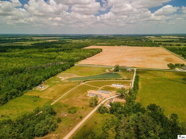 Building Photo - 509 Highway 856