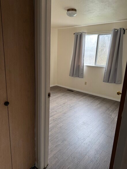 Building Photo - 11720 SE 223rd Dr