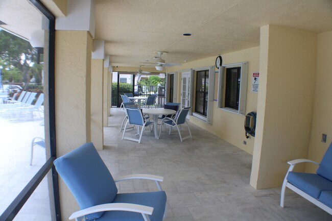 Building Photo - 1082 Keystone Dr