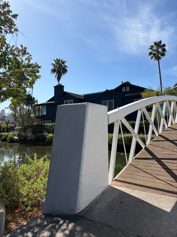 Building Photo - 2425 Ocean Ave