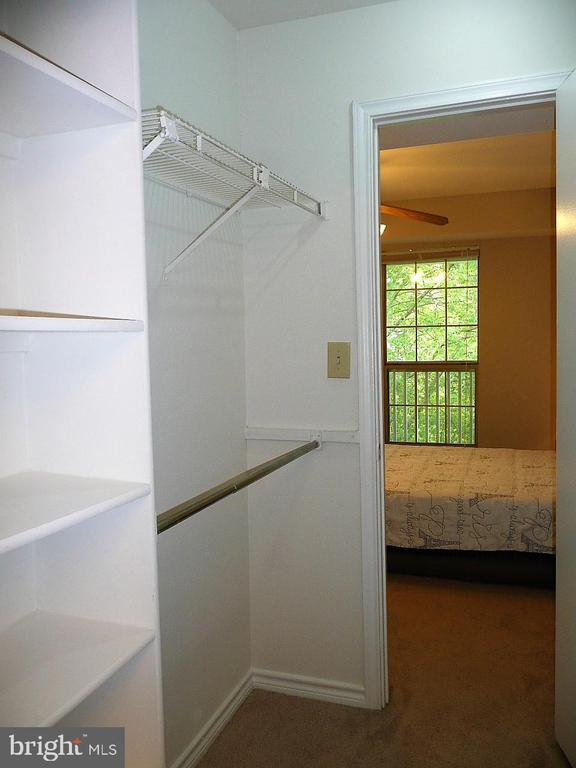 Building Photo - 3903 Penderview Dr