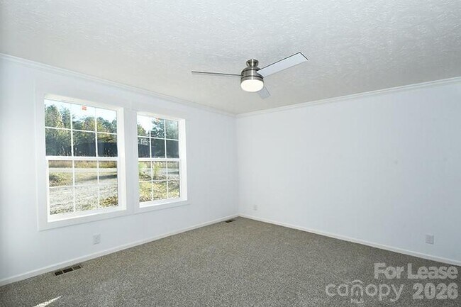 Building Photo - 5433 King Wilkinson Rd