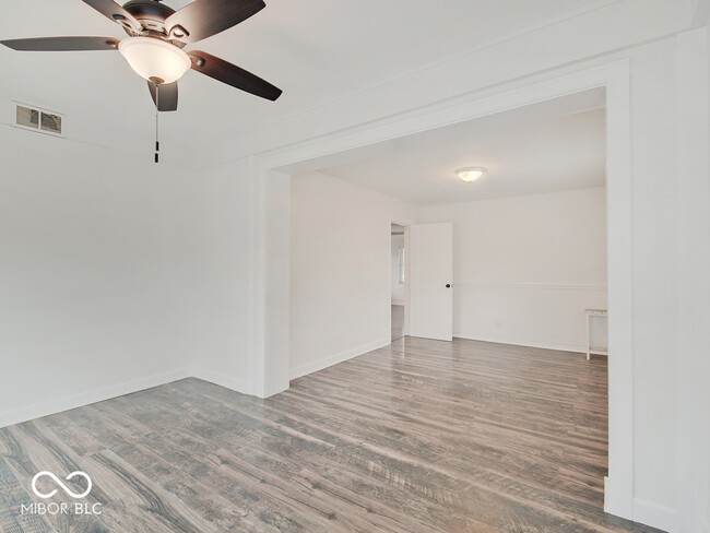 Building Photo - 1035 Helen Dr
