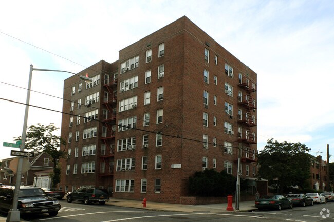 Building Photo - 4105 74th St