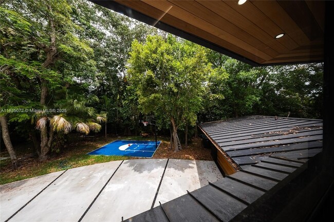 Building Photo - 6525 SW 133rd Dr