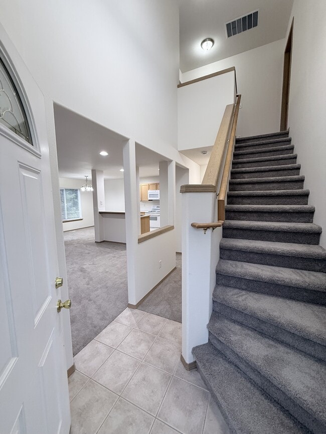 Building Photo - 414 91st Ave SE