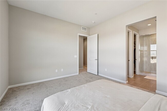 Building Photo - 3338 Esker Rdg Ave
