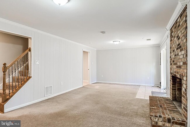 Building Photo - 9929 Hemlock Woods Ln