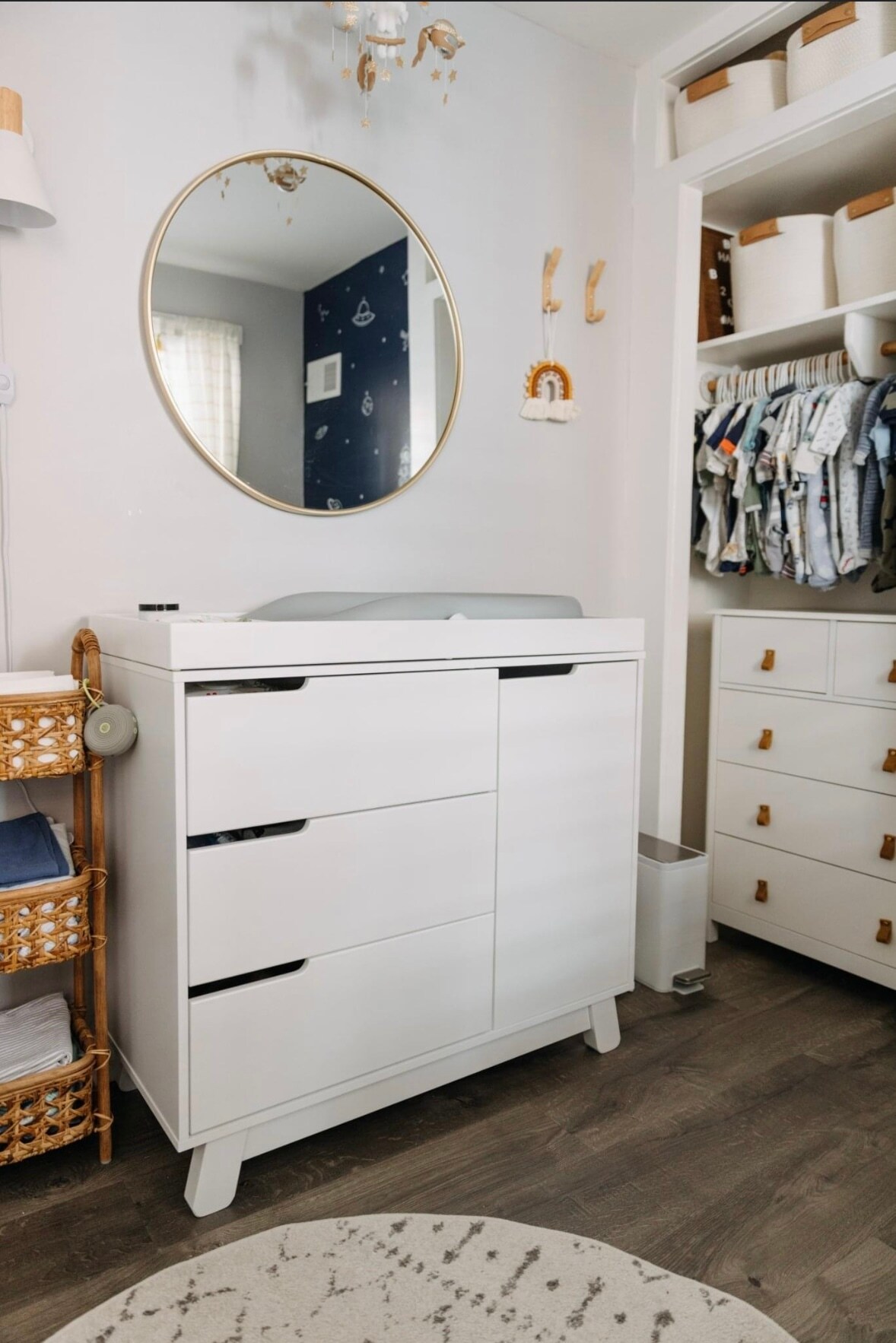 Building Photo - 10 W Knight Ave