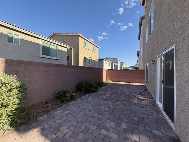 Building Photo - 7008 W Steele Canyon St