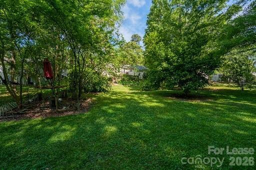 Building Photo - 21014 Pine Ridge Dr