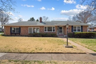 Building Photo - 17 Valley Dr