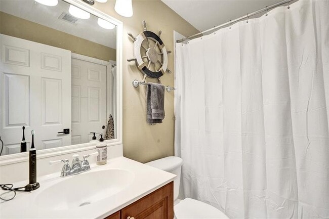 Building Photo - 4059 Crystal Lake Dr