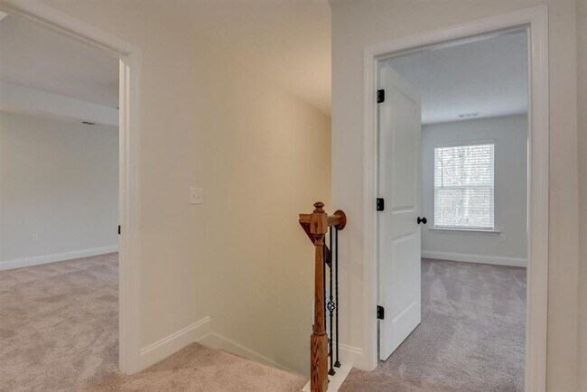 Building Photo - 1011 Spotswood Cir