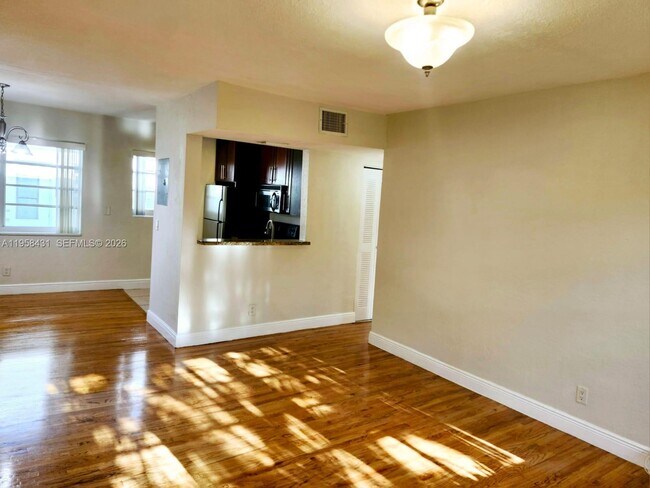 Building Photo - 340 84th St