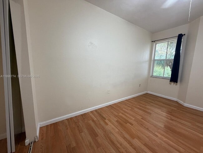 Building Photo - 8246 SW 27th St