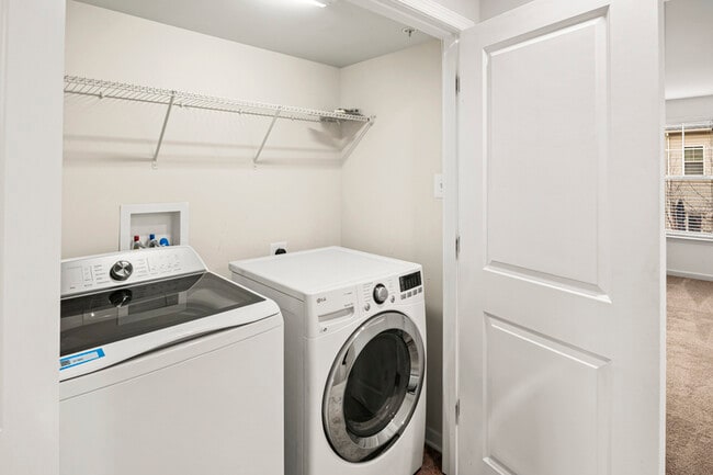 Building Photo - 214 Tanner Ln