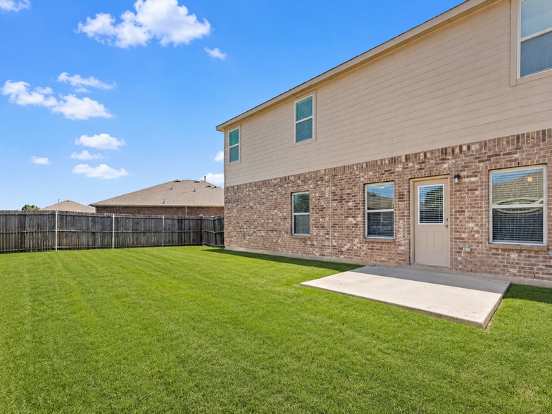 Building Photo - 1702 Wild Rye Cir