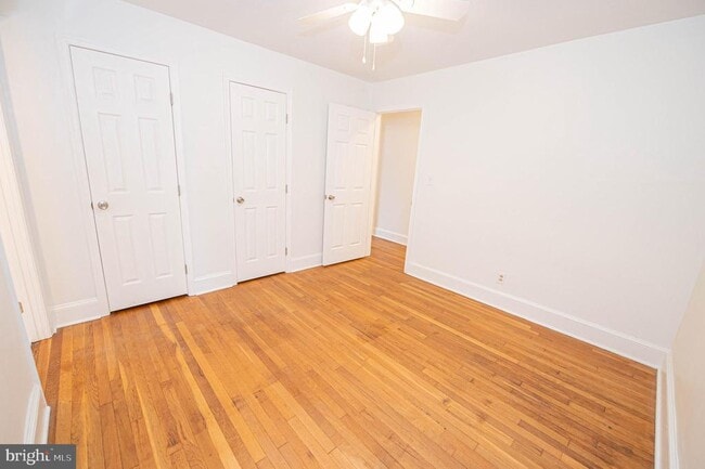 Building Photo - 308 N Division St