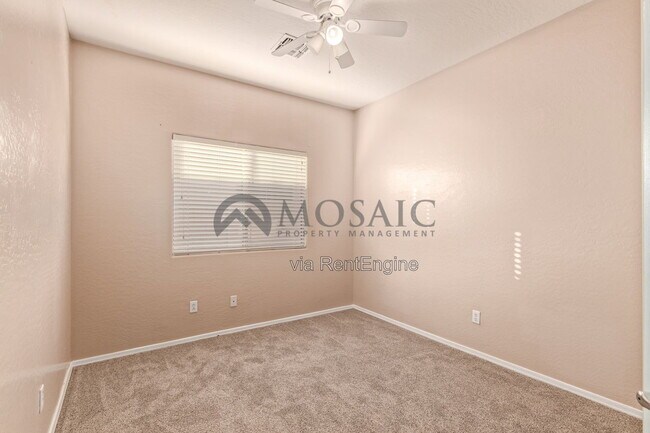 Building Photo - 2317 S 88th Dr