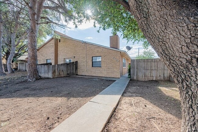 Building Photo - 4503 Fairgate Dr