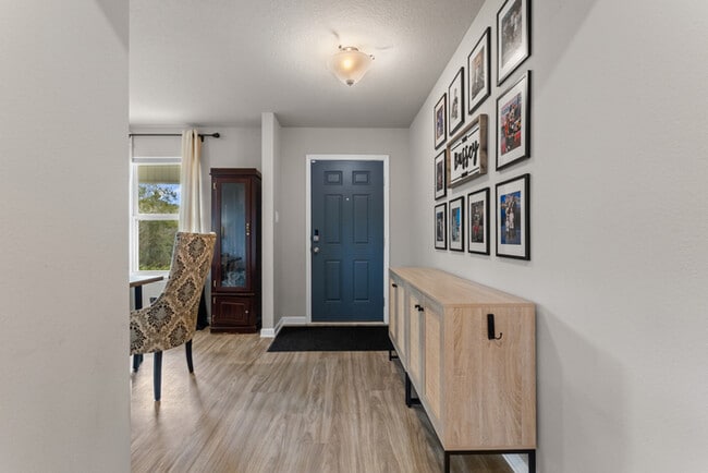 Building Photo - 8588 Palmetto Dr