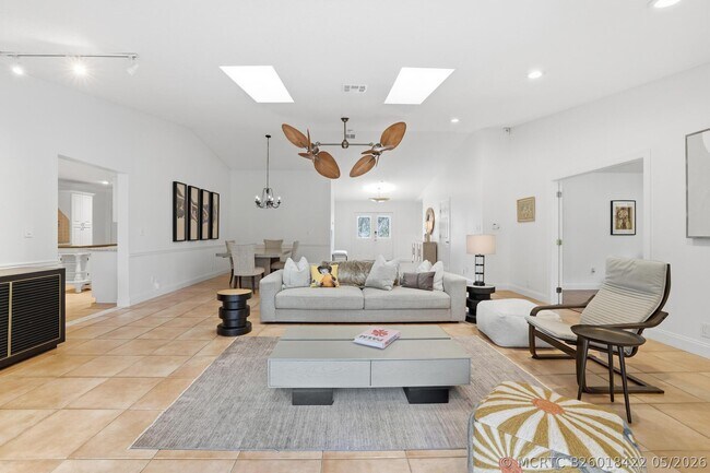 Building Photo - 13684 Exotica Ln