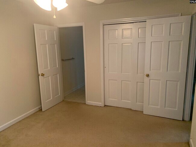 Building Photo - 2403 Duncan St