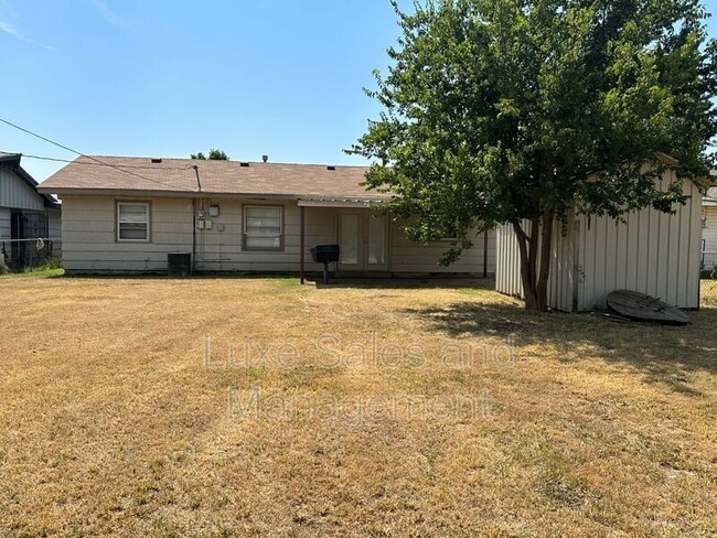 Building Photo - 1025 SW 57th St