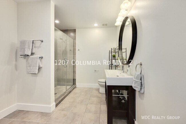 Building Photo - 1207 Columbia Rd NW