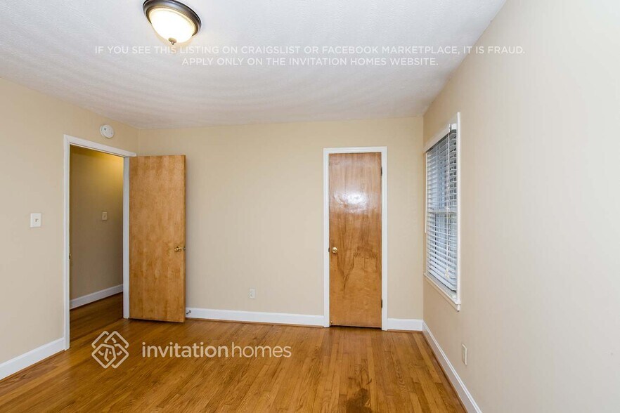 Building Photo - 3860 Litchfield Rd