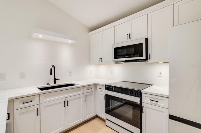 Building Photo - 145 Bayou Landing Rd