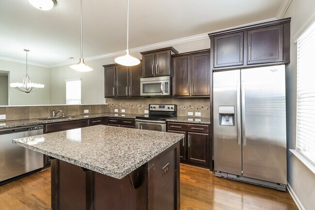 Building Photo - 11519 McDunkeld Dr