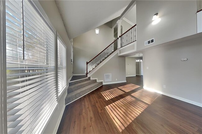 Building Photo - 3311 Chastain Crossing NW