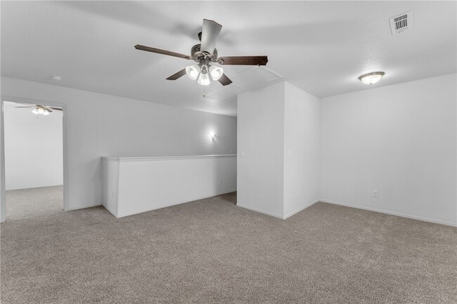 Building Photo - 4404 SW Gallatine Ave