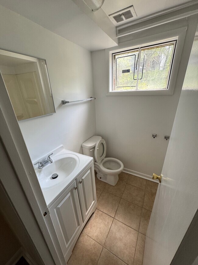 Building Photo - 205 Kerby Pky