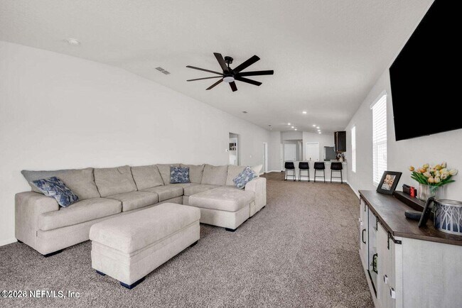 Building Photo - 2461 Oak Stream Dr
