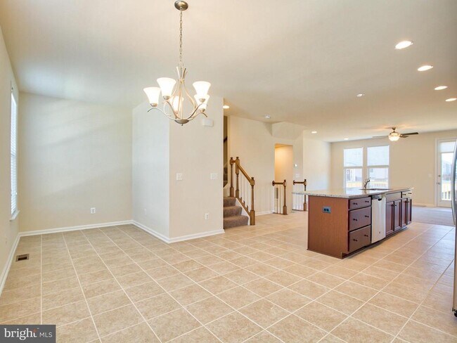 Building Photo - 127 Keller Ct