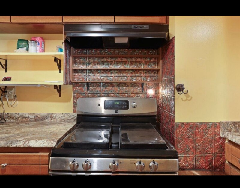 Building Photo - 2025 Ellison Dr