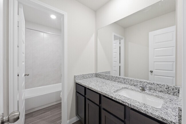 Building Photo - 14107 Balcones Fault Ct