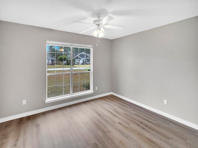 Building Photo - 2427 Tumbleweed Dr