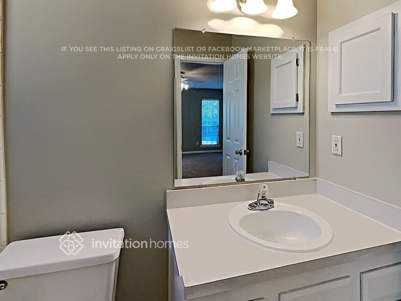 Building Photo - 7856 Collins Ridge Blvd