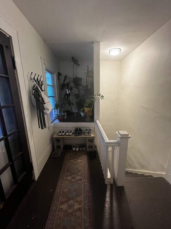 Building Photo - 432 Tennyson Ave