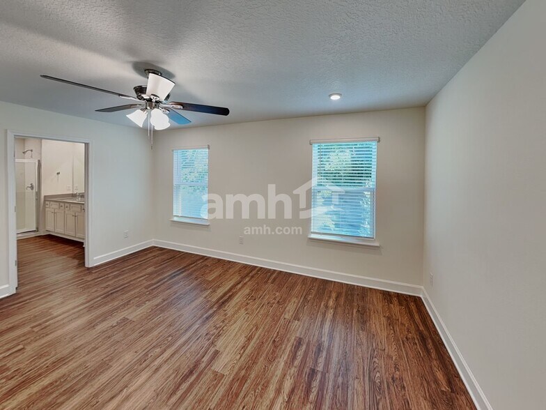 Building Photo - 8615 Belfort St