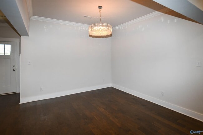 Building Photo - 105 Missouri Dr