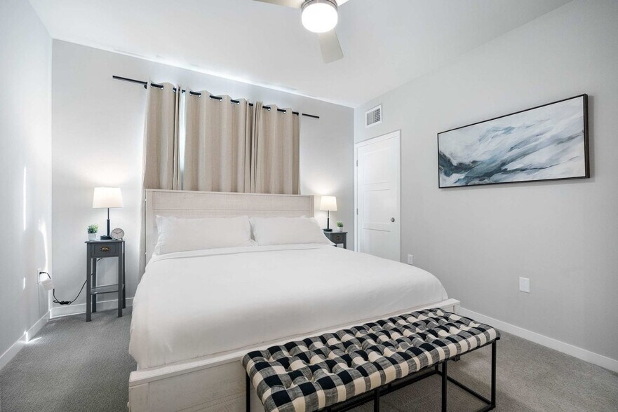 Building Photo - 601 Sand Pearl Ln