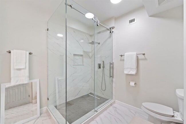 Building Photo - 651 Bering Dr