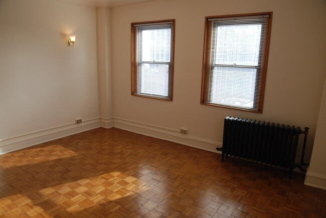 Interior Photo - 2738 N. Pine Grove