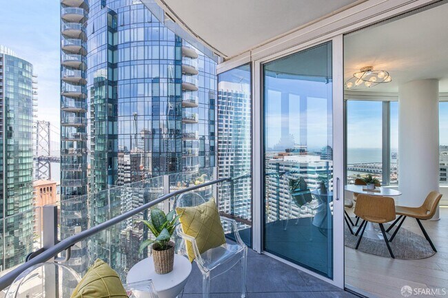 Building Photo - 201 Folsom St